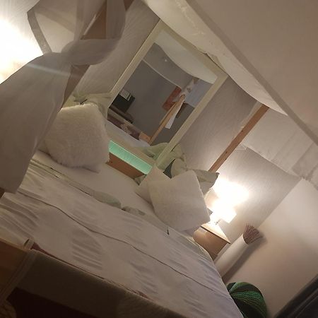 Privatzimmer "Himmlisch Uebernachten" Neu-Isenburg Kültér fotó