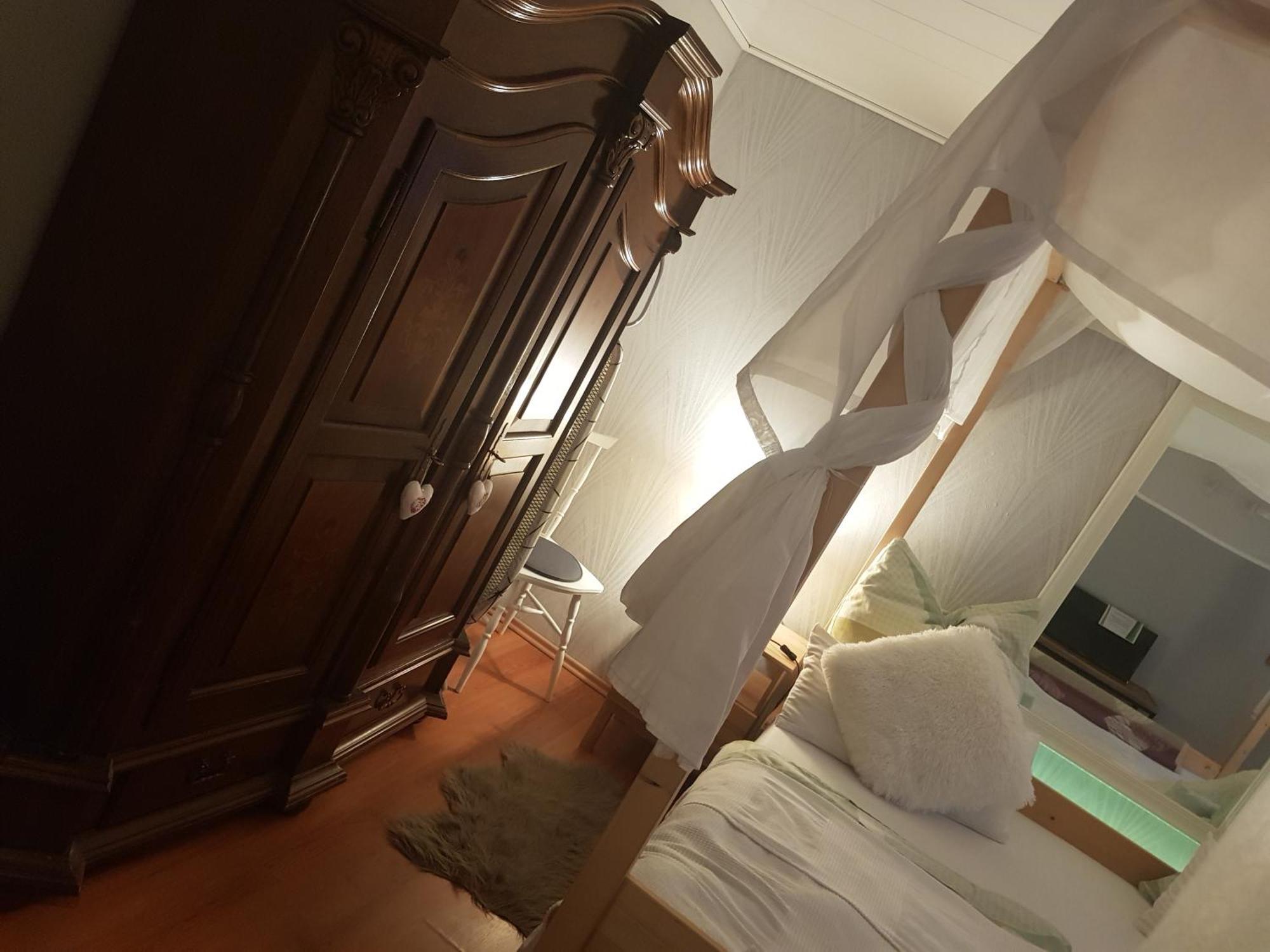 Privatzimmer "Himmlisch Uebernachten" Neu-Isenburg Kültér fotó